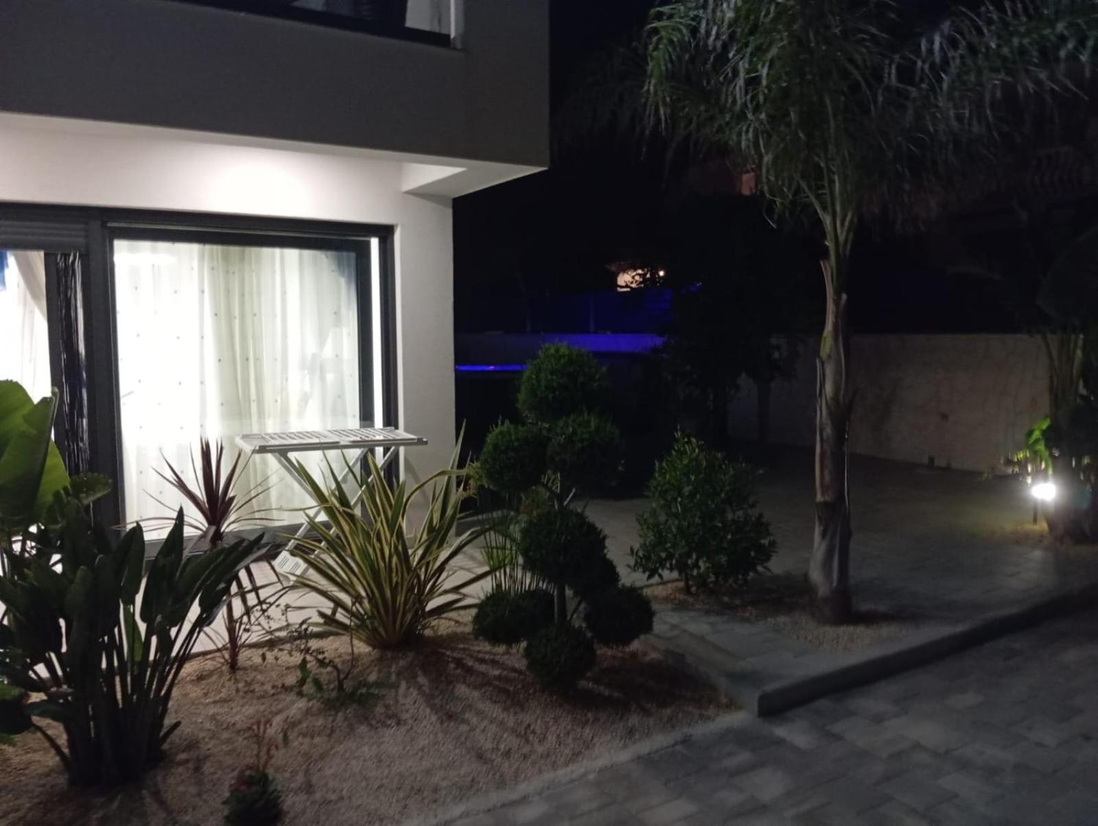 Apartment S *